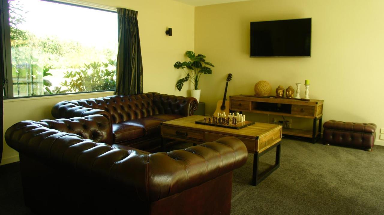 Tuscany Downs Estate Darfield ภายนอก รูปภาพ