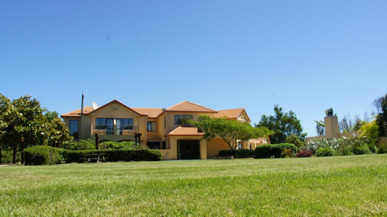 Tuscany Downs Estate Darfield ภายนอก รูปภาพ