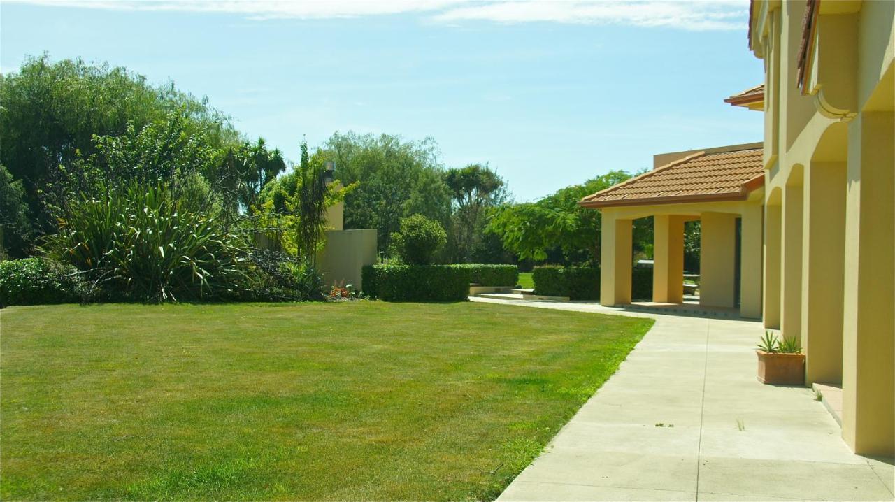 Tuscany Downs Estate Darfield ภายนอก รูปภาพ